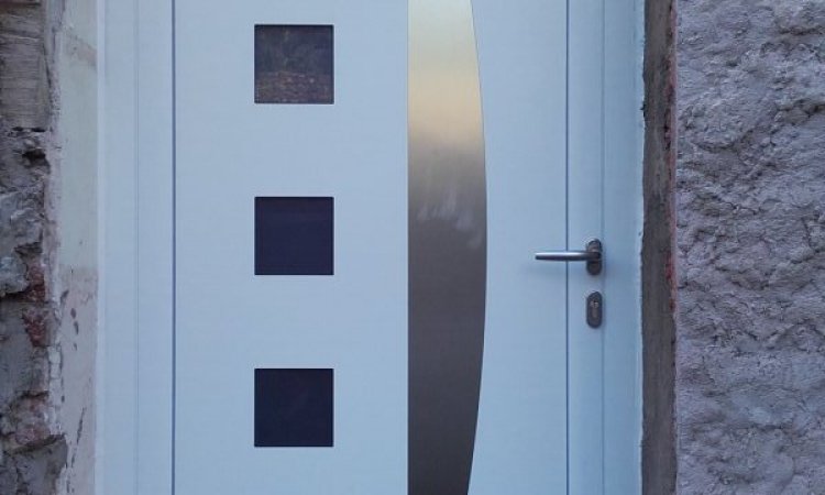 Porte d'entrée aluminium Monistrol sur Loire